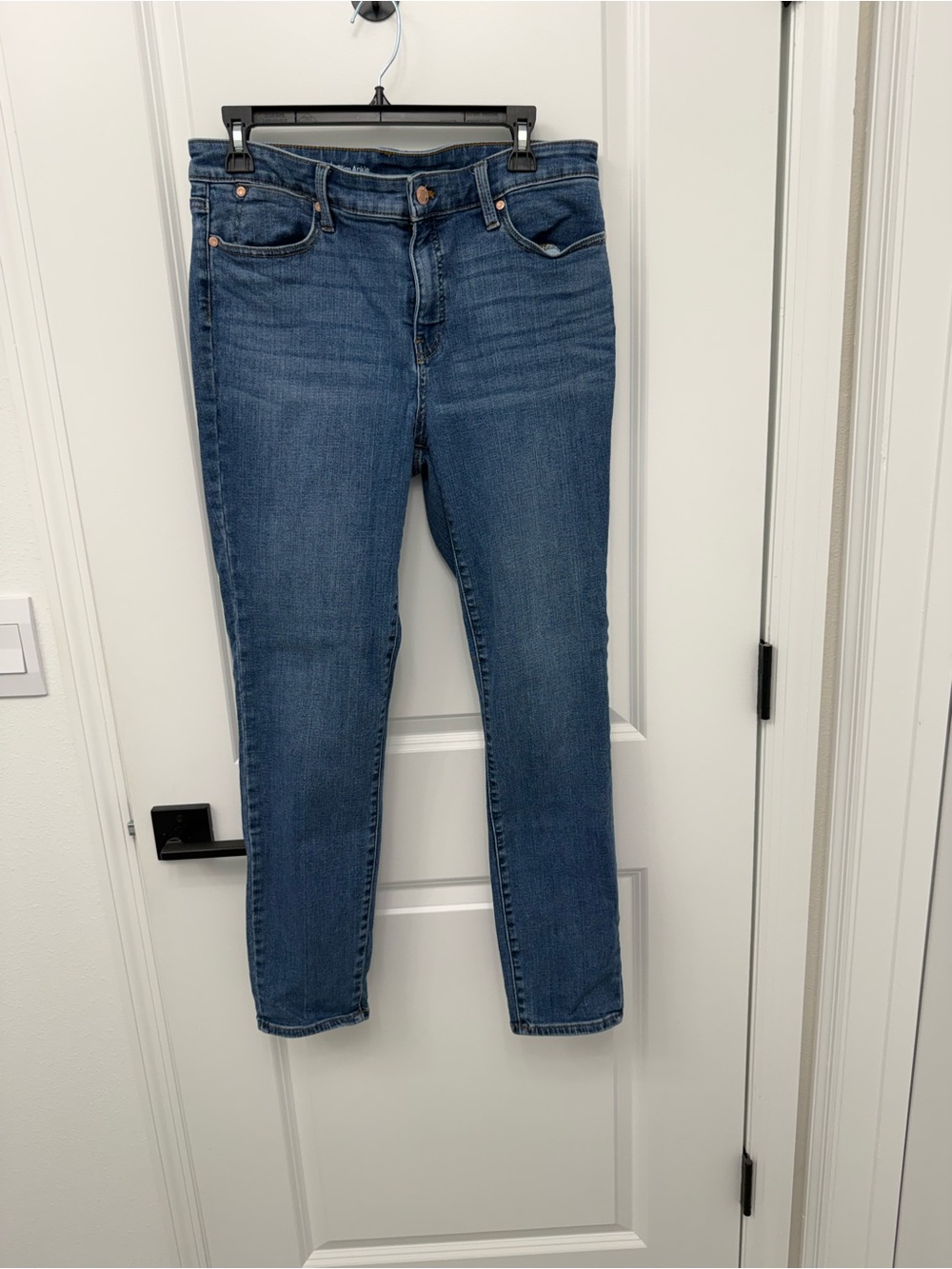 Talbots Flawless Slim Ankle Jeans size 10 in Medium Blue Denim